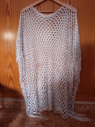 Capa plateada verano flecos