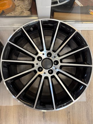 Llantas Mercedes-AMG 20” Originales
