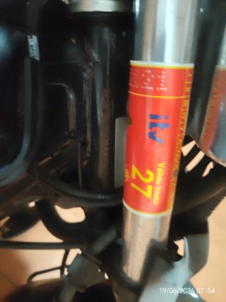 Yamaha Naked Negra