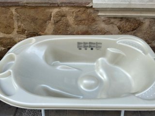 Bañera bebé con patas plegables