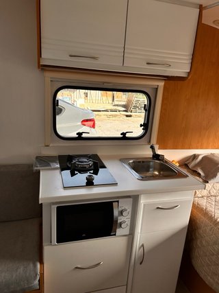 CARAVANA 3plz 750kg