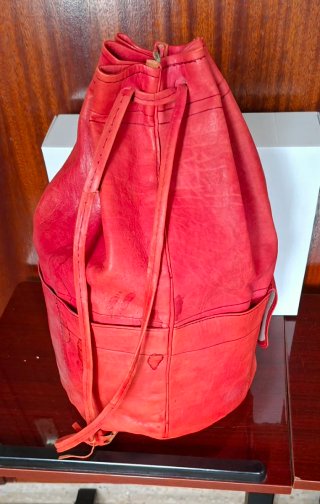 Bolso piel suave rojo (necesita tinte)