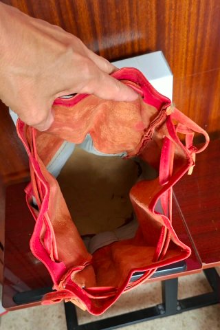 Bolso piel suave rojo (necesita tinte)