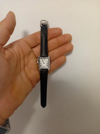 Reloj Cartier pequeño