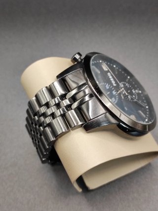 Reloj Fossil Negro y Plateado