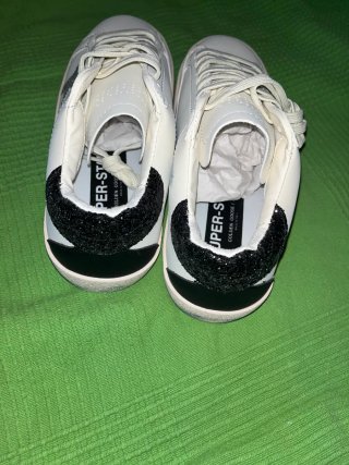 Golden Goose Sneakers Blancas y Plateadas