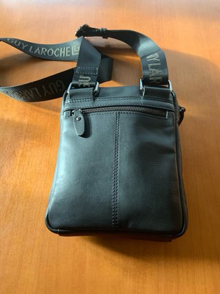 Bolso bandolera Guy Laroche negro