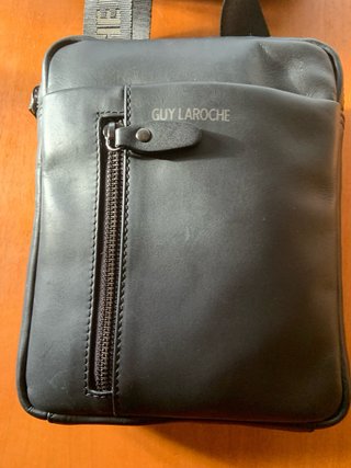 Bolso bandolera Guy Laroche negro