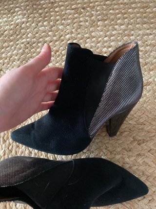Botines fiesta negros con detalles plateados