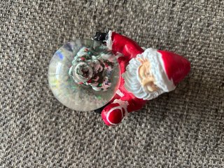 Papá Noel con Bola de Cristal Navideña