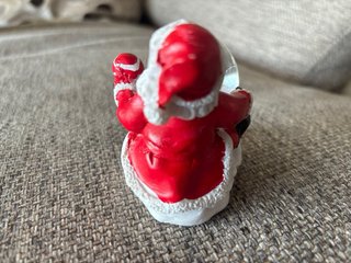 Papá Noel con Bola de Cristal Navideña