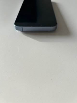 iPhone 14 Azul 256GB Casi Nuevo. Batería 82%