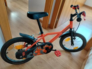 Bicicleta infantil Decathlon 5-7 años