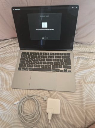 MacBook Air M2 2022 8GB 512GB impecable color Gris