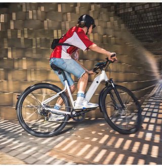 Bicicleta Eléctrica Trekking Rockrider