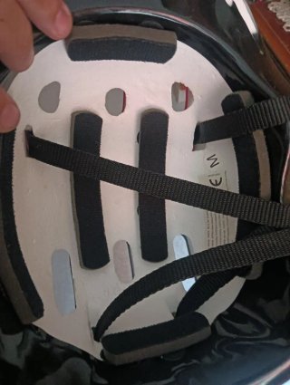 Casco bici per bambini rosso e nero