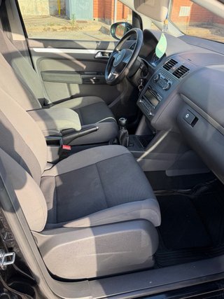 Volkswagen Touran 2011