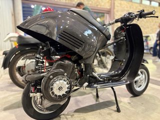 Vespa Super 75 Carbono 1976