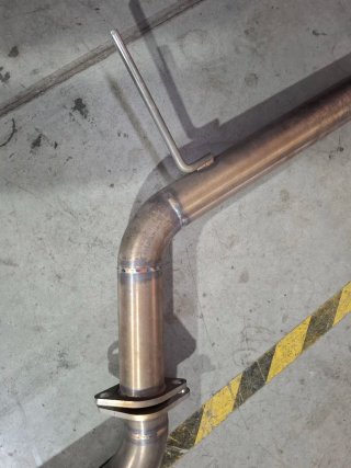Tubo de escape intermedio recto