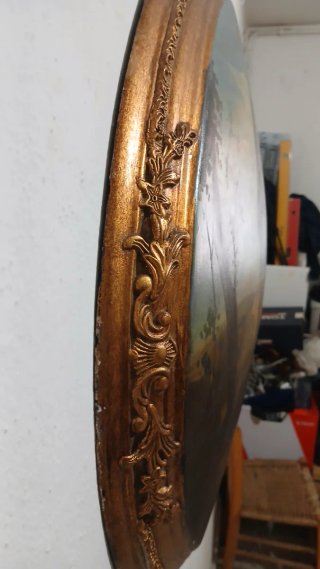 Quadro ovale firmato olio su legno