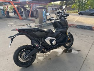Honda X-ADV 750 Negra 2023 - 12.000 km