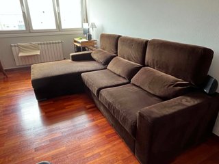 Sofá modular marrón de tela