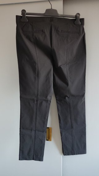Pantalón pitillo elástico negro El Corte Inglés