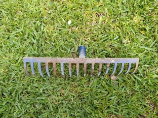 Rastrillo Bellota 16 dientes