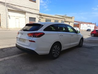 Hyundai i30 pegatina C