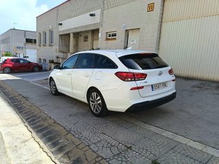 Hyundai i30 pegatina C