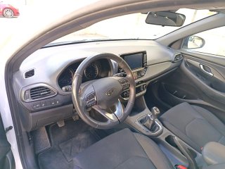 Hyundai i30 pegatina C