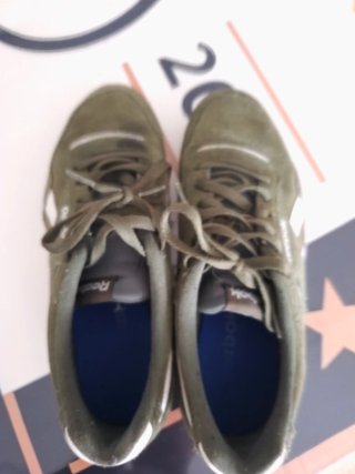 Zapatillas Reebok casual verdes y blancas
