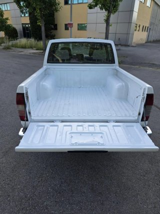 Nissan Pick-up 2002