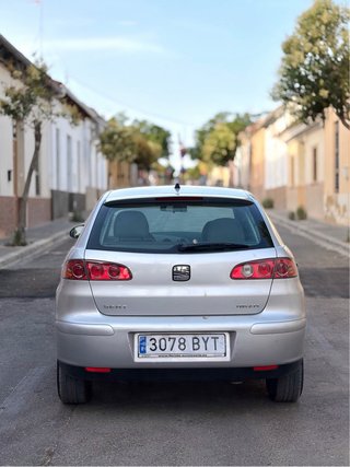 SEAT Ibiza ¡99.000KMS!