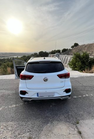 MG ZS Luxury 1.111CV Automático 39.000km