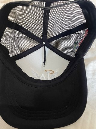 Gorras Trucker LA Alas de Ángel Negra - Nueva
