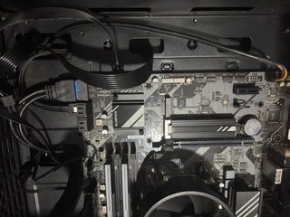PC Gaming Ryzen 5 7600X + RX 7700 XT 12GB+32GB