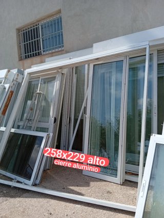 Ventana corredera aluminio 142x141