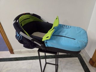 Conjunto Carro Bebé Jane Azul + Maxi-Cosi + Capazo