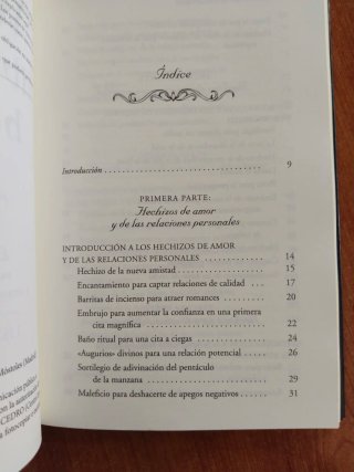 Wicca: Libro de los Hechizos - Lisa Chamberlain |