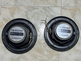 Equipo car audio: Ampli JBL y altavoces Pioneer