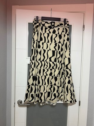 Falda Massimo Dutti Beige/Negra Talla 38