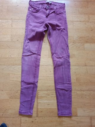 Pantalones pitillo rojos/morados