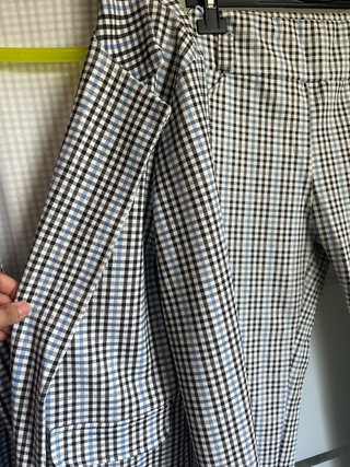 Traje de cuadros mujer