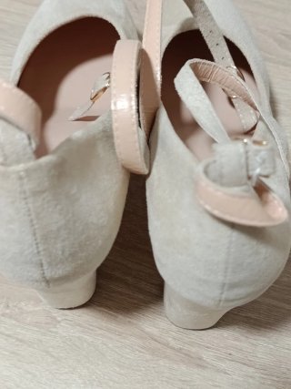 Zapatos de tacón elegantes para mujer