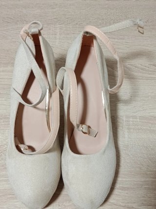 Zapatos de tacón elegantes para mujer