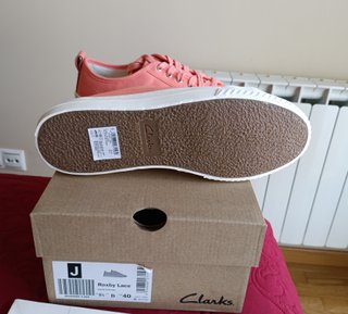 Tenis Roxby Lace Coral Clarks Talla 40
