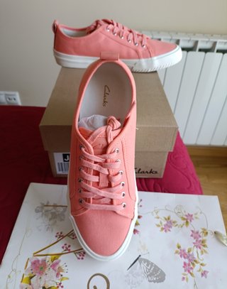 Tenis Roxby Lace Coral Clarks Talla 40