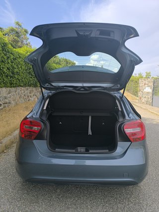 Mercedes-Benz Clase A Automático Tapicería Clara