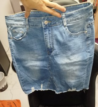 Falda vaquera desgastada Talla 44